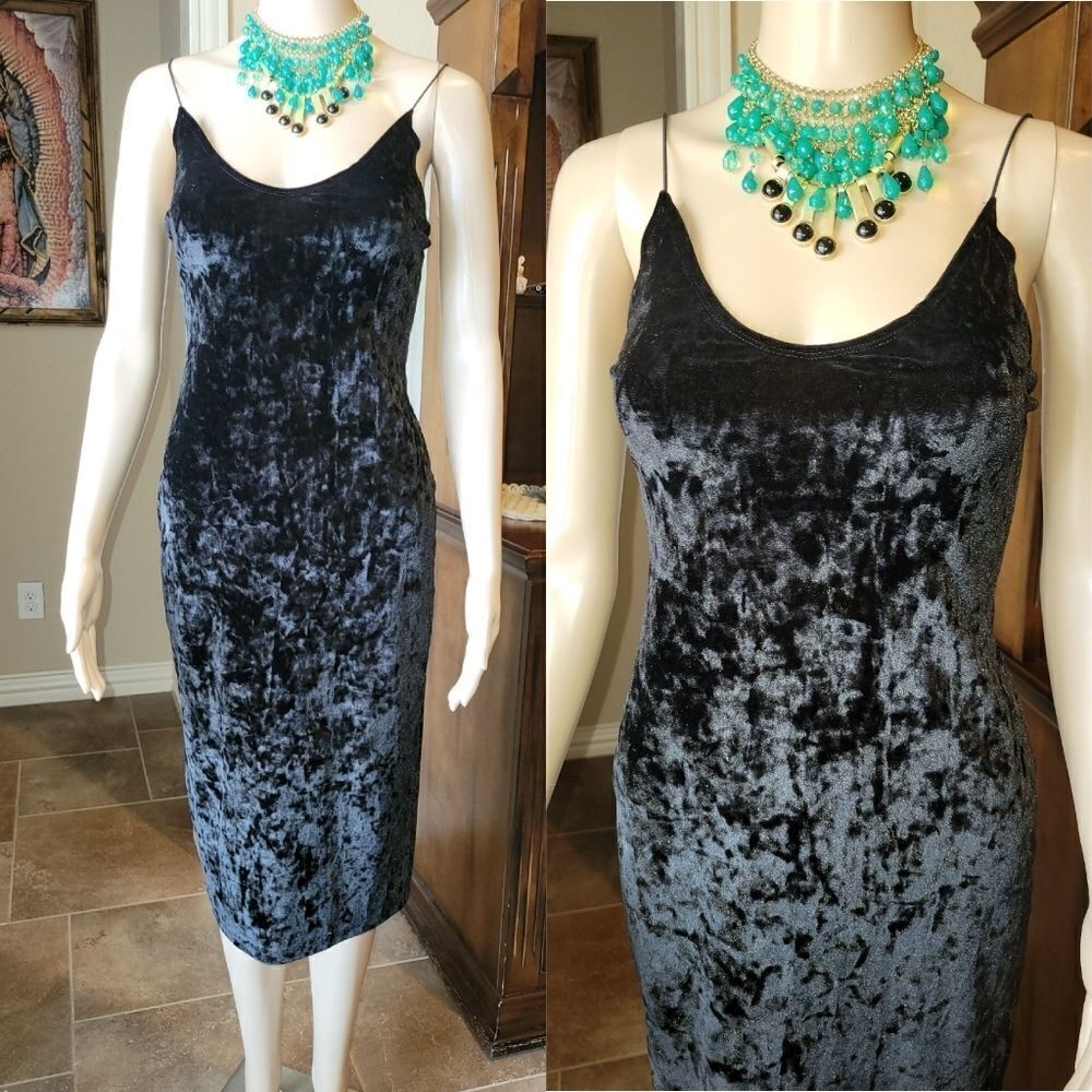 Popular Basics spaghetti strap Velvet midi Dress.